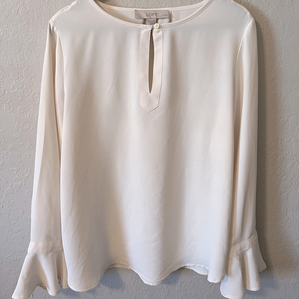 Loft cream blouse with bell sleeves. Size MP